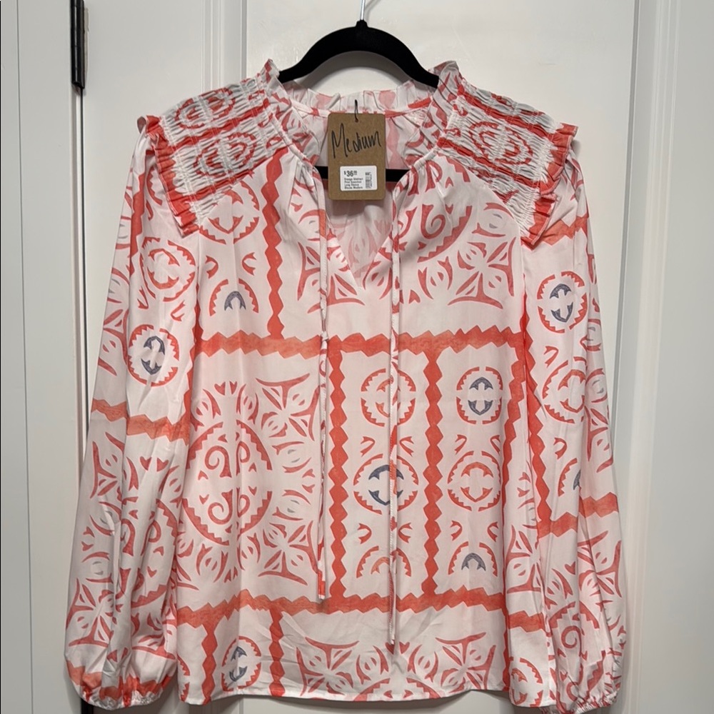 🌸NWT Pink Ruffled Long Sleeve Blouse🌸